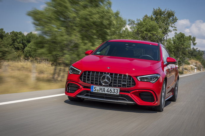 Mercedes-Benz amplia a personalização para superesportivos de luxo no Brasil