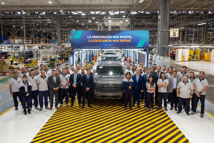 Stellantis inicia a produção da picape Ram Dakota Stellantis inicia a produção da picape Ram Dakota