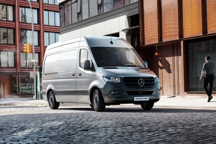 Conheça o Sprinter Furgão da Mercedes-Benz