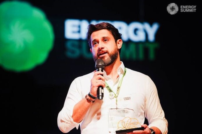 Volvo Car Brasil é premiada no Energy Summit Awards Volvo Car Brasil é premiada no Energy Summit Awards