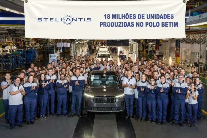 Stellantis de Betim chega a 18 milhões de veículos produzidos Stellantis de Betim chega a 18 milhões de veículos produzidos