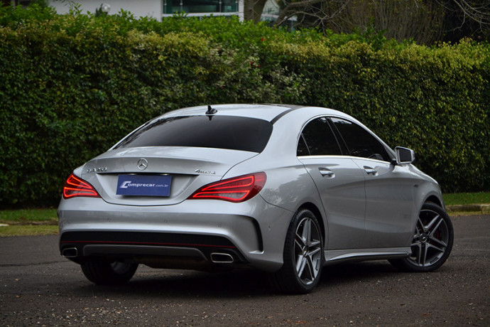 Avaliação: Mercedes-Benz CLA 250