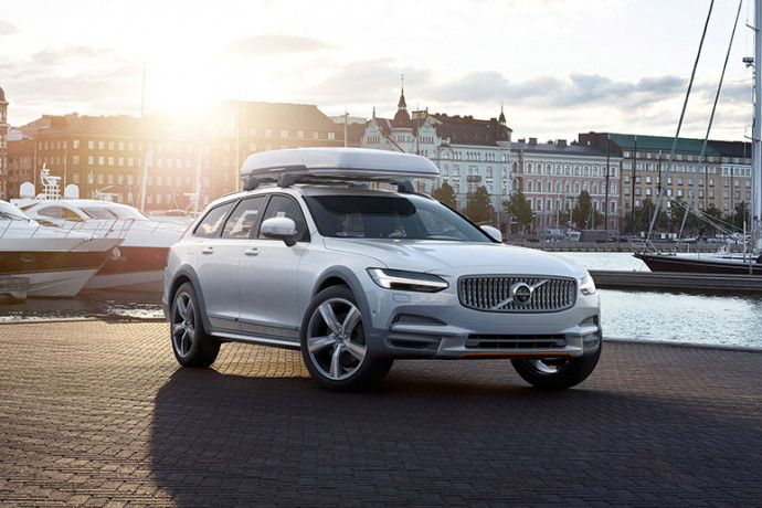 Volvo mostra edição especial do V90 Cross Country