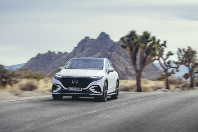 Mercedes-Benz EQS SUV redefine o luxo no segmento