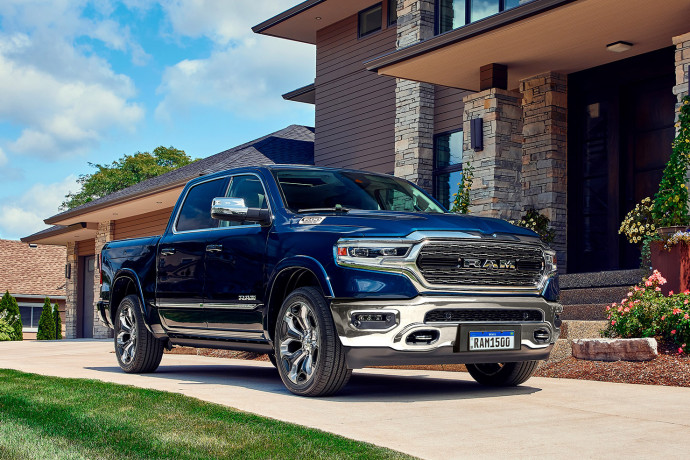 RAM 1500 Limited é lançada no Brasil