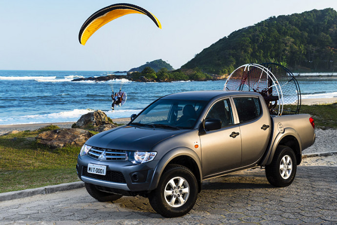 Oportunidade na Mitsubishi L200 Triton na versão HLS