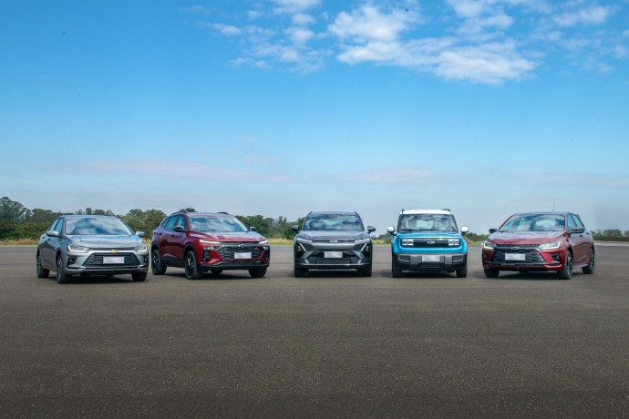 Chevrolet apresenta Onix, Onix Plus, Tracker, Spark e Captiva Chevrolet apresenta Onix, Onix Plus, Tracker, Spark e Captiva