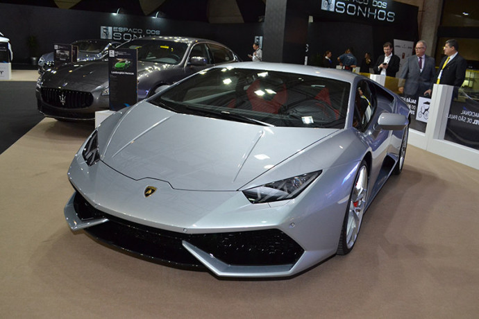 Superesportivos são os carros mais caros do Salão do Automóvel Superesportivos são os carros mais caros do Salão do Automóvel