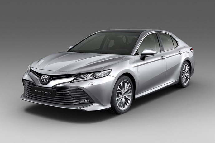 Nova geração do Toyota Camry chega ao Brasil