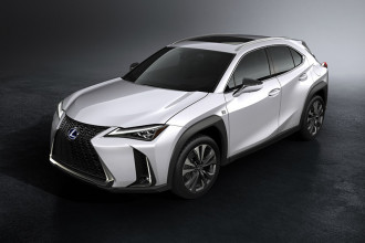 Lexus UX 250h chega ao Brasil