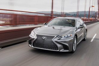 Lexus lança nova geração do sedan de luxo LS