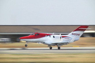 HondaJet coloca a Honda nos céus