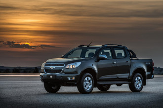 Chevrolet S10 2015 com novo motor flex