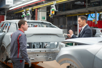 Audi apresenta plano para a produção do futuro