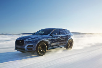 Novo Jaguar F-Pace é testado no Limite!