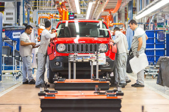 Jeep Renegade já é uma realidade comercial