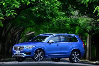 Volvo XC90 T8 agora com estilo mais esportivo na versão R-Design