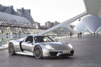 Porsche com 918 Spyder e 919 Hybrid no Salão do Automóvel