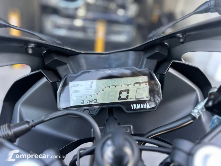 Yzf R15