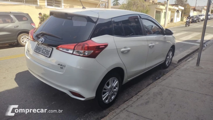 YARIS 1.3 16V XL