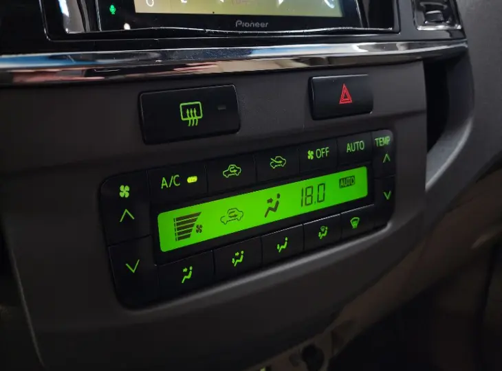 Hilux SW4 SRV D4-D 4x4 3.0 TDI Dies. Aut