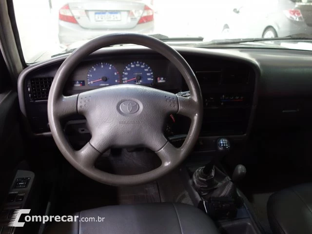 HILUX - 3.0 SR 4X4 CD 8V TURBO 4P MANUAL