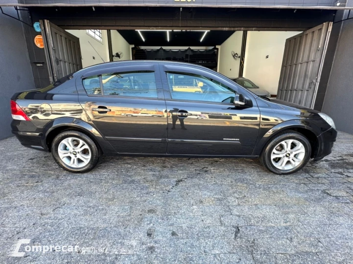 VECTRA 2.0 MPFI Expression 8V 140cv