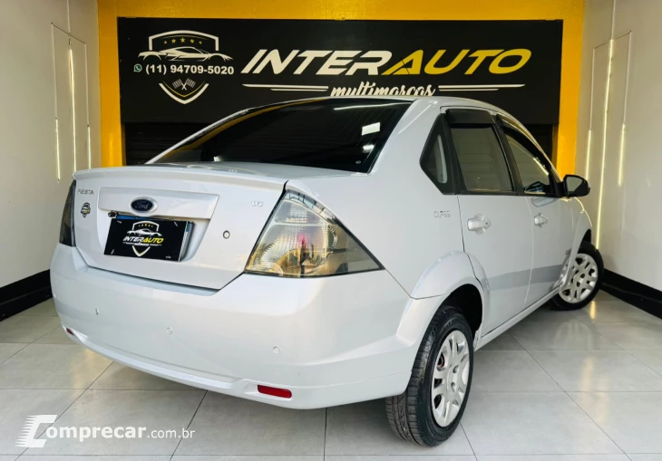 FIESTA 1.6 MPI Class Sedan 8V