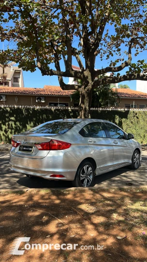 CITY 1.5 LX Sedan 16V