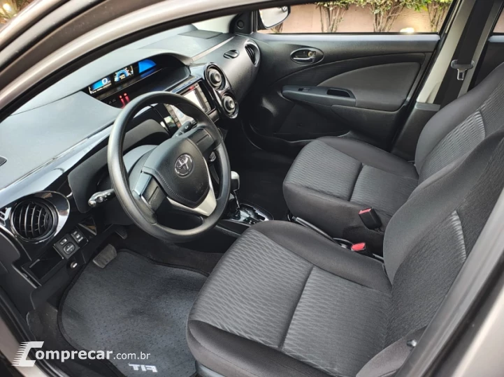 ETIOS 1.5 X Plus Sedan 16V