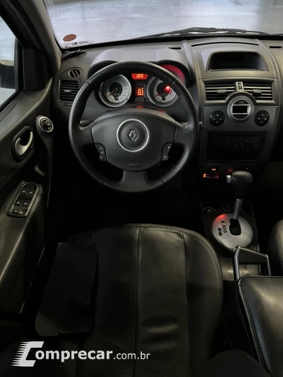 MEGANE 2.0 Dynamique Grand Tour 16V