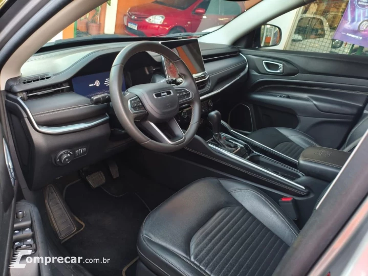 Commander 1.3 16V 4P FLEX T270 LONGITUDE TURBO AUTOMÁTICO