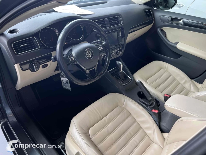 JETTA 2.0 TSI HIGHLINE 211CV GASOLINA 4P TIPTRONIC
