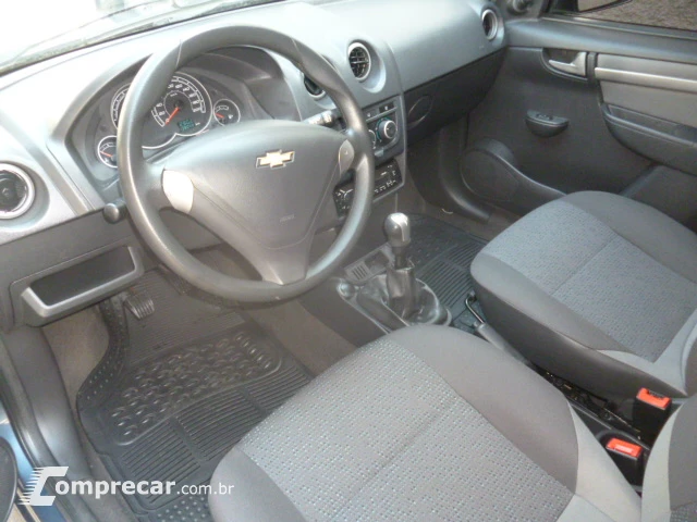 CELTA 1.0 MPFI LT 8V