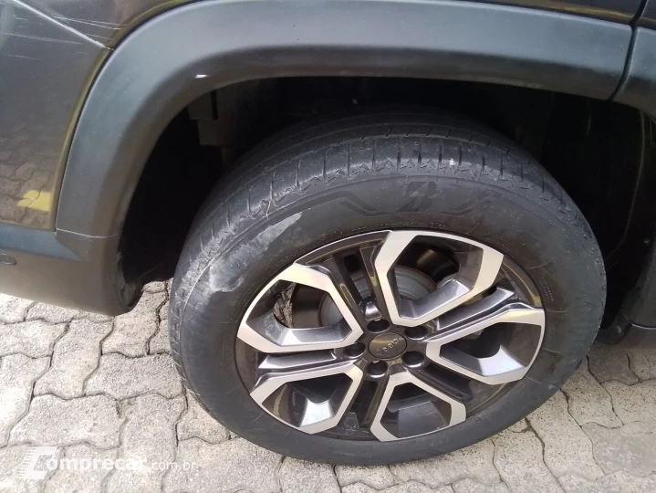 COMMANDER 1.3 T270 TURBO FLEX LIMITED AT6