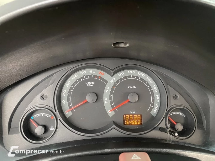 CELTA 1.0 MPFI Life 8V
