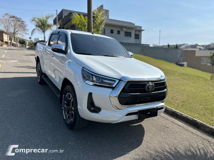 HILUX 2.8 D-4D TURBO DIESEL CD SRX 4X4 AUTOMÁTICO