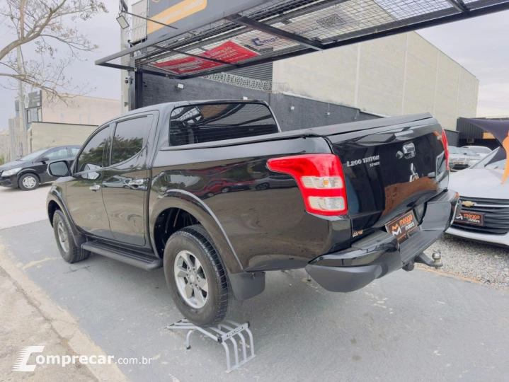 L200 TRITON 2.4 16V Turbo Sport HPE CD 4X4