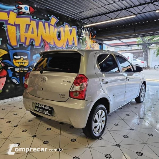 ETIOS HB XS 15 AT