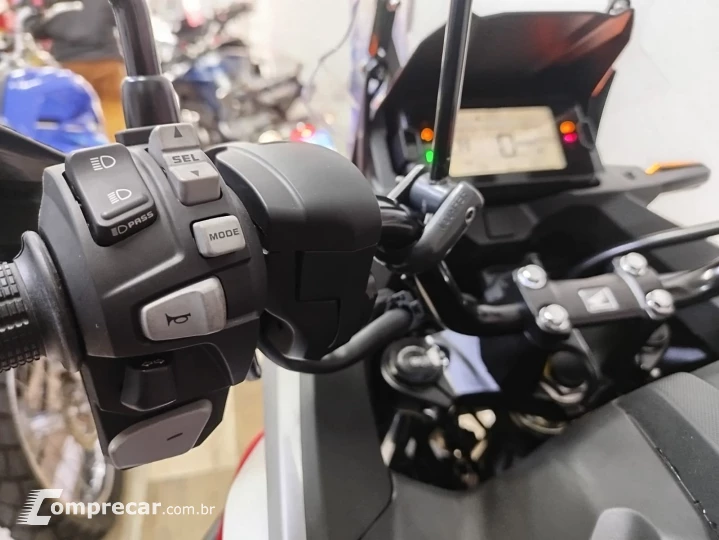 NC 750X 700 cc