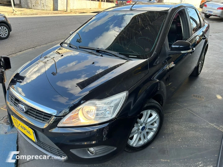 Focus Sedan 2.0 16V/2.0 16V Flex 4p Aut.