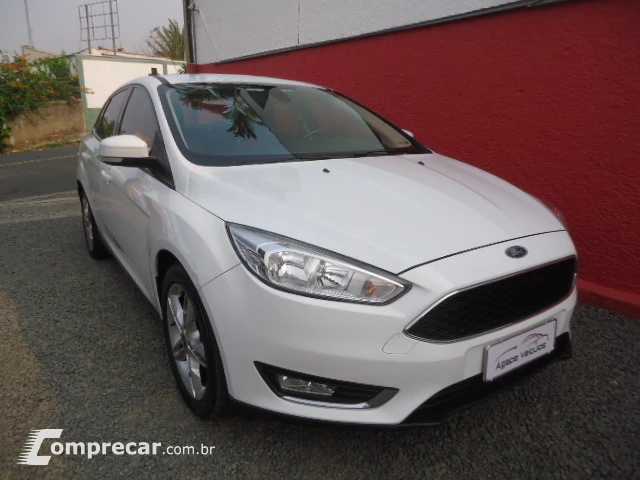 FOCUS 2.0 SE Fastback 16V