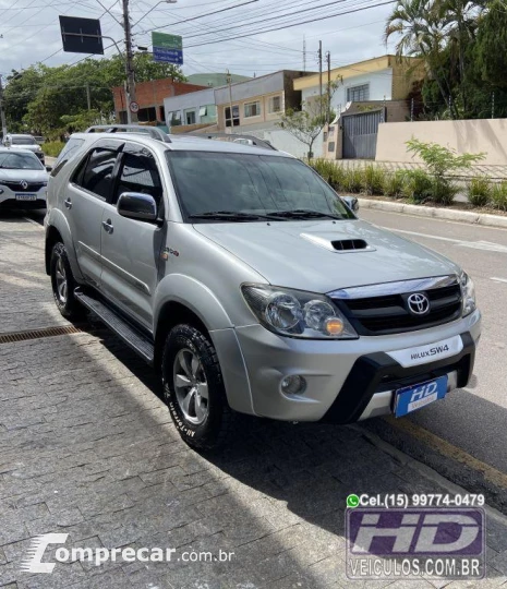 Hilux SW4 SRV D4-D 4x4 3.0 TDI Dies. Aut