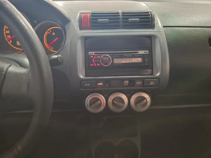 FIT 1.4 LX 16V