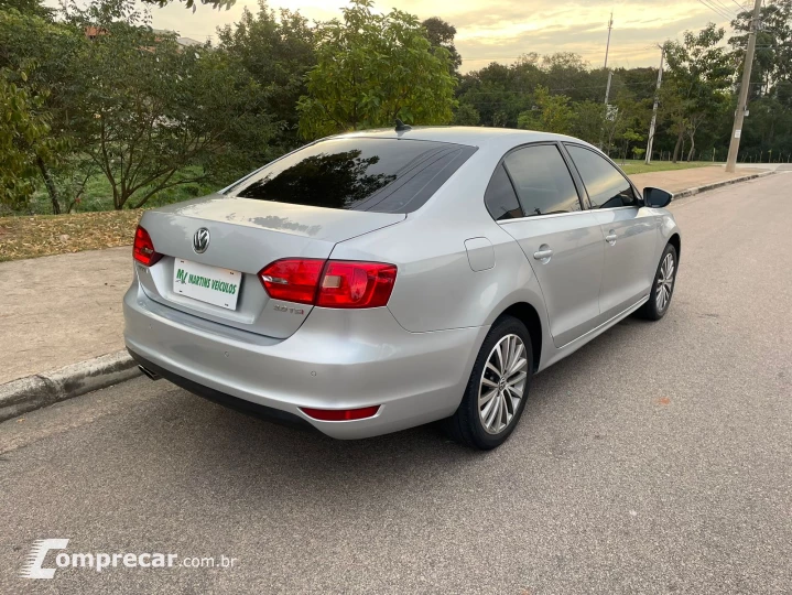 JETTA 2.0 TSI Highline