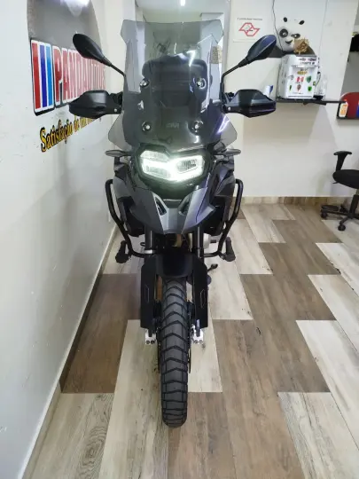 F 850 GS TRIPLE BLACK
