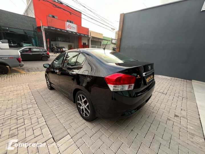 CITY Sedan EX 1.5 Flex 16V 4p Aut.