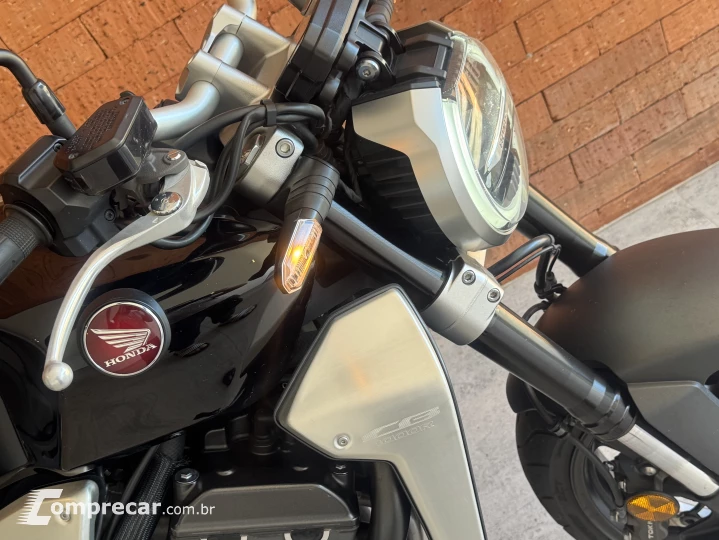 CB 1000r
