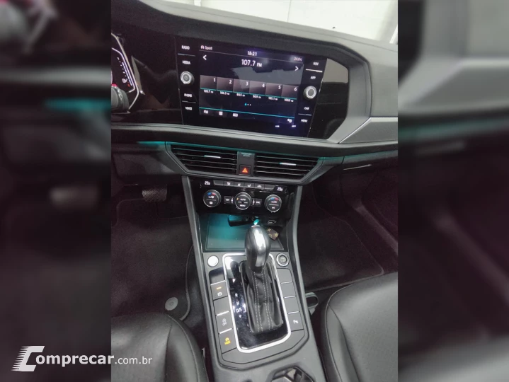 JETTA R-Line 250 TSI 1.4 Flex 16V Aut.