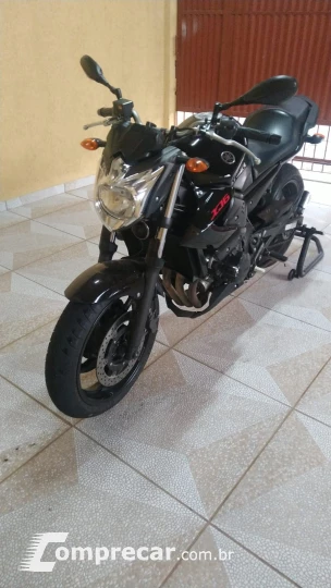 XJ6 N